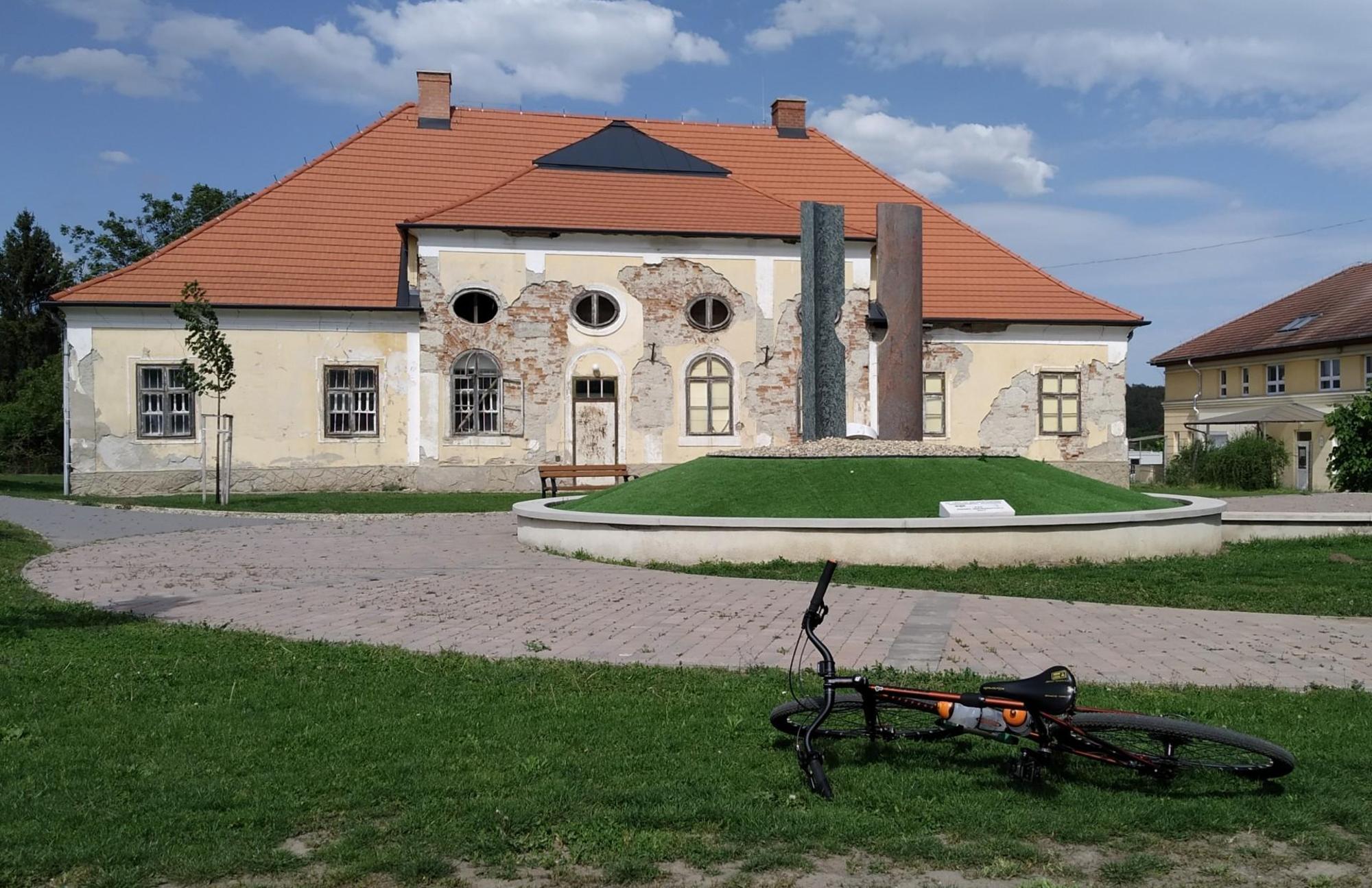 6632658cccc7c64e1f511cee.jpg?width=2000&